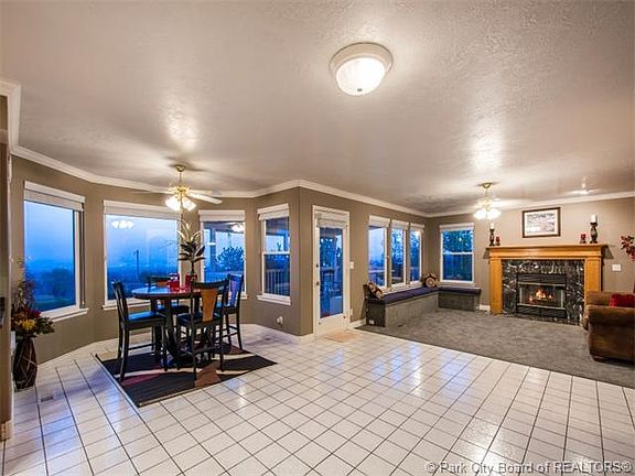 4th image of 2428 S Scenic Dr