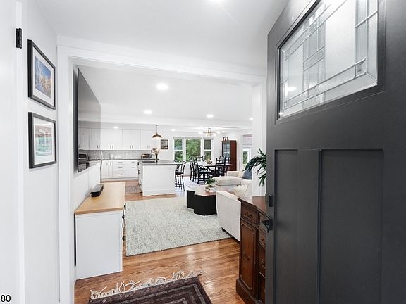 3rd image of 5 Dalrymple St