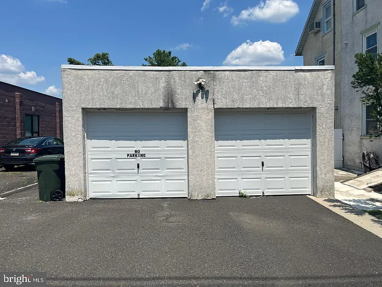 1202 Huntingdon Rd — Photo 2