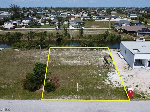 1015 NW 25th Pl, Cape Coral, FL 33993