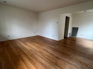 7530 S Saginaw Ave APT 2C, Chicago, IL 60649