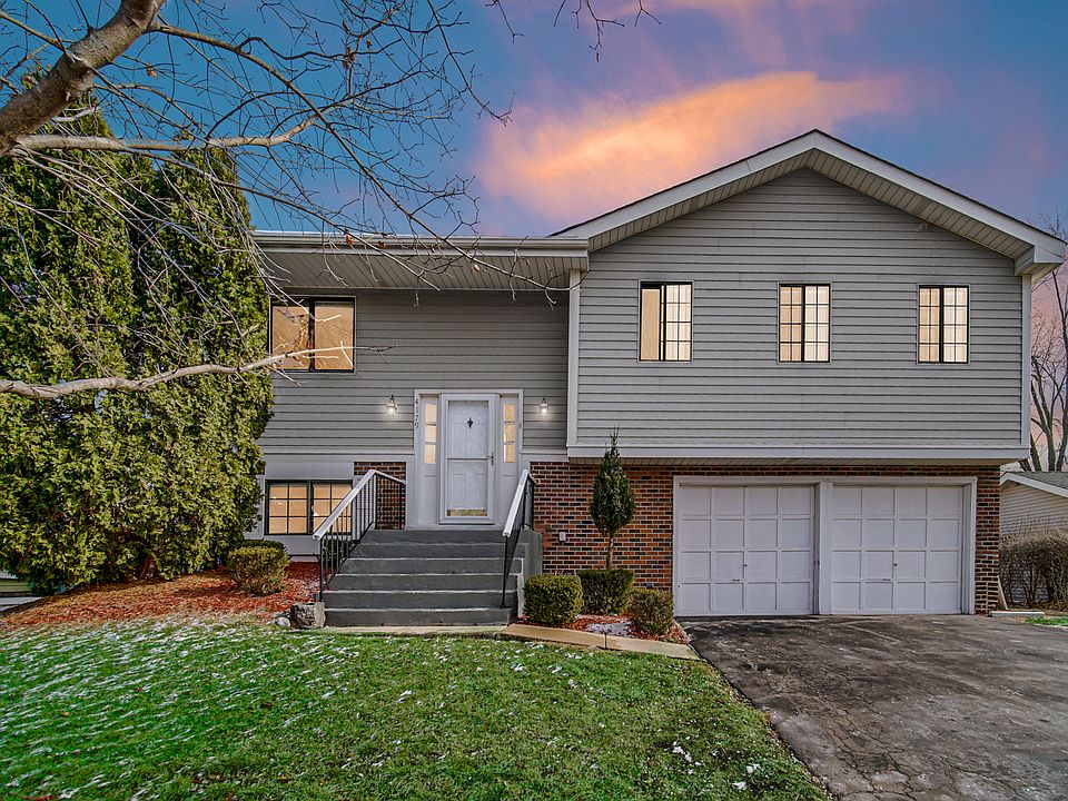 1st image of 4179 Woodlake Dr