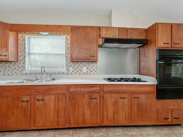 10943 Desdemona Dr — Photo 9