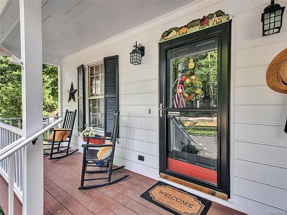 3rd image of 1501 Irby Dr