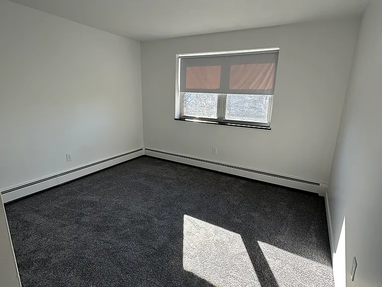 124 Lexington St #34 — Photo 10