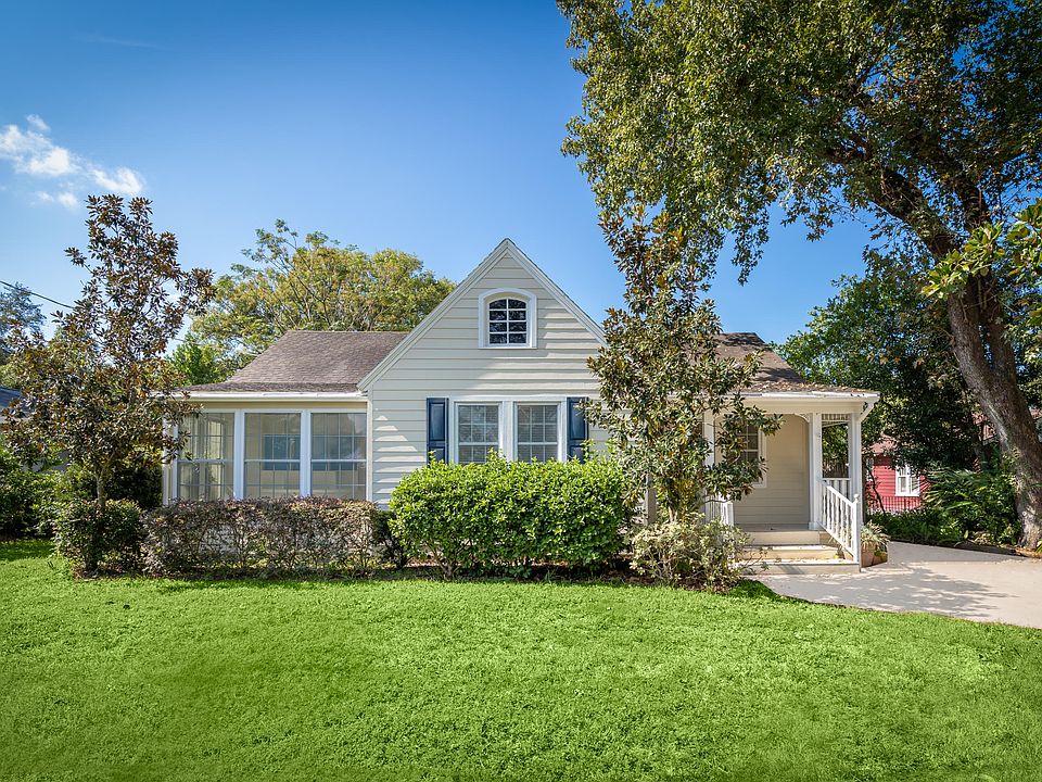 1st image of 1908 Woodmere Dr
