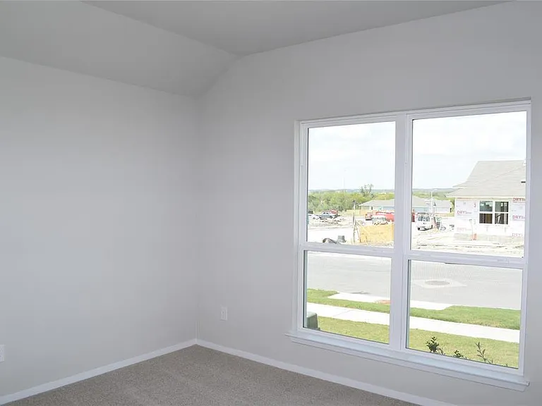 208 Shugart St — Photo 20