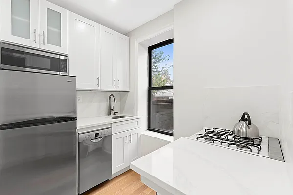 Sold by Compass | media 4