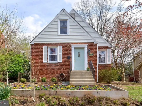 2009 N Upland St, Arlington, VA 22207