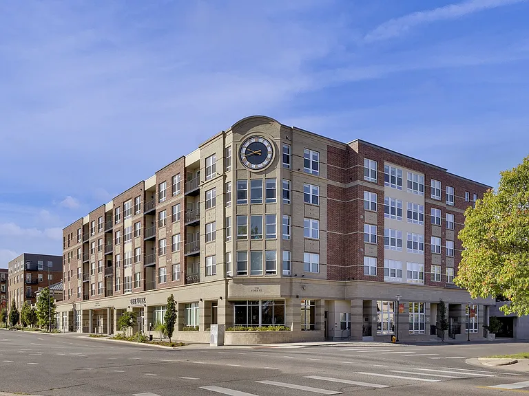 The York on City Park — Photo 1