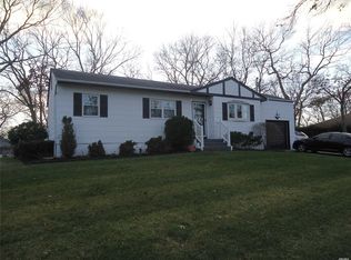 1 Industrial Blvd, Riverhead, NY 11901