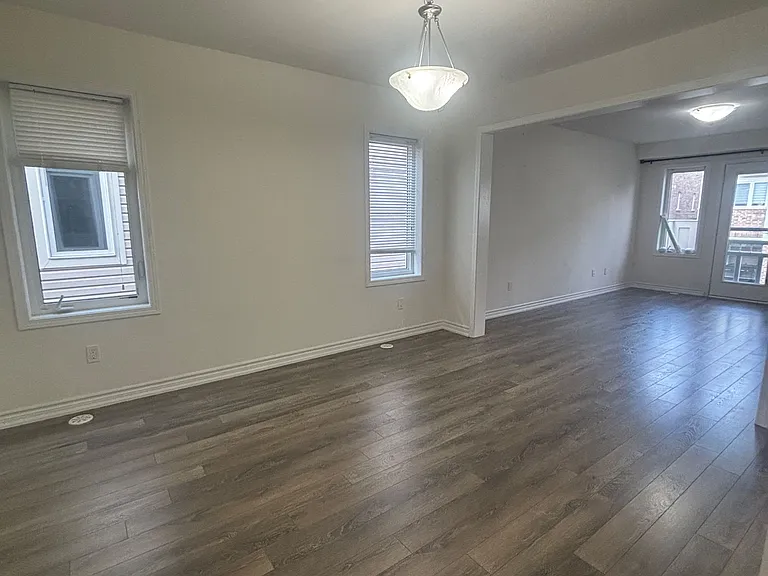 554 Goldenrod Ln — Photo 31