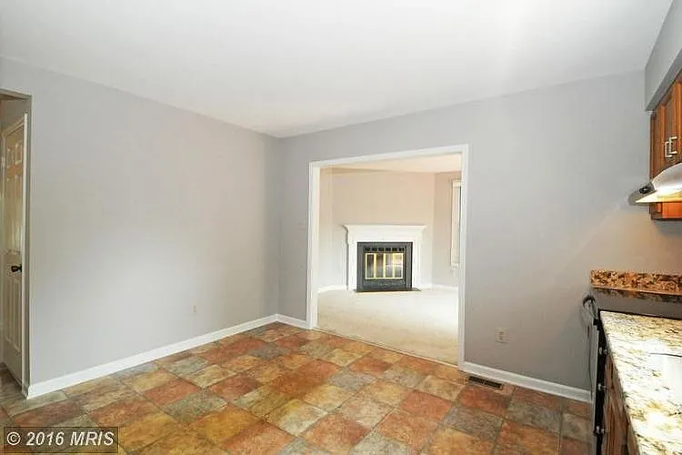 5810 Silchester St — Photo 25