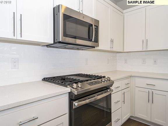 5th image of 6401 SE Genrosa St #Lt97
