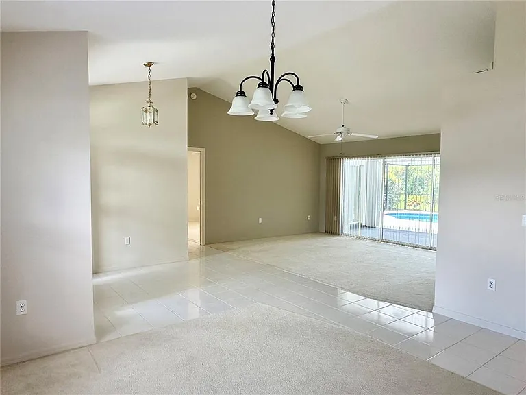5024 Southern Pine Cir — Photo 15