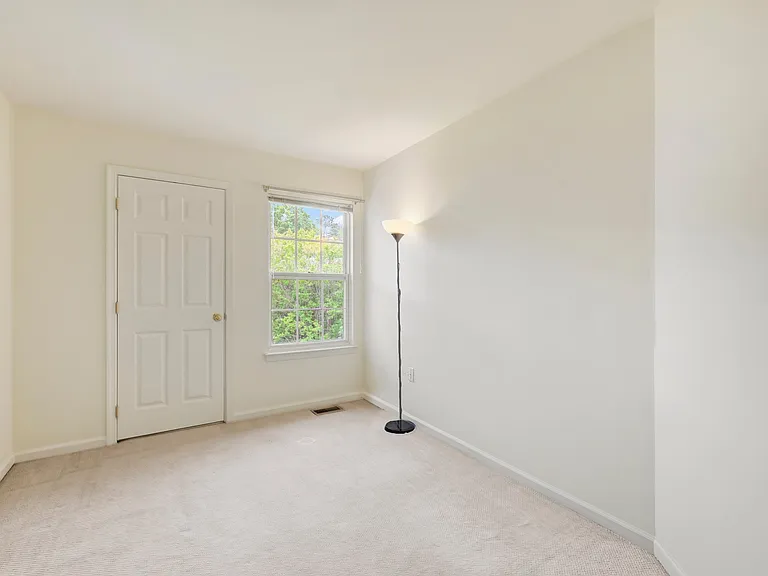 8603 Willow Leaf Ct — Photo 13
