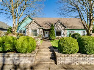 2183 Carriage Dr, Eugene, OR 97408