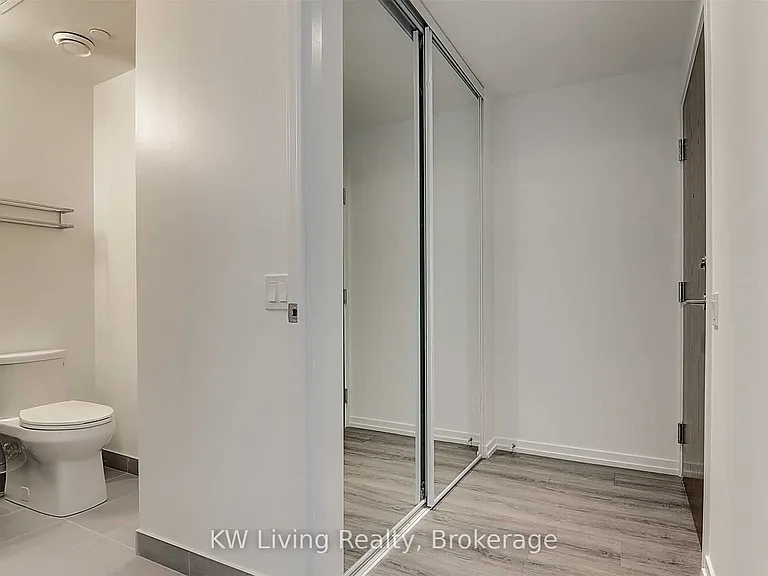 1000 Portage Pkwy #1801 — Photo 2