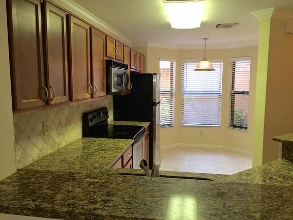 3rd image of 7854 Sugar View Ct #7854