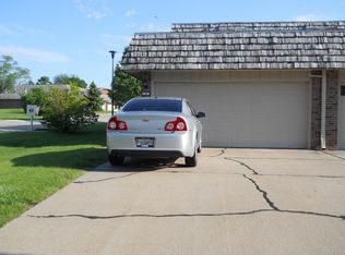 5839 Otoe St #TOWNHOUSE, Lincoln, NE 68506