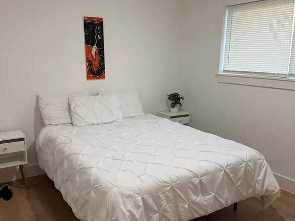 (undisclosed Address), Houston, TX 77004