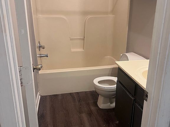 4th image of 250 Ivie Ln APT 18
