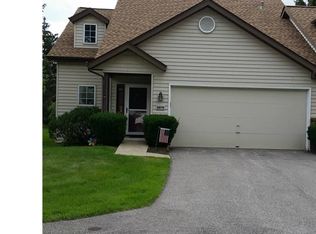 5679 Gateway Ln #601, Brookpark, OH 44142