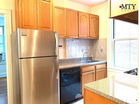 2nd image of 45-47 40th St #2RR