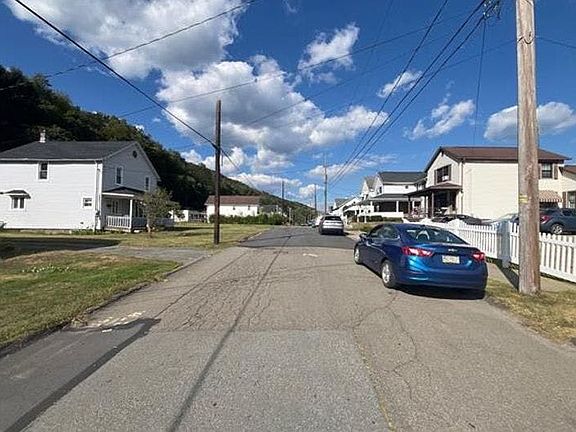 5th image of 302 Whitmore Ave