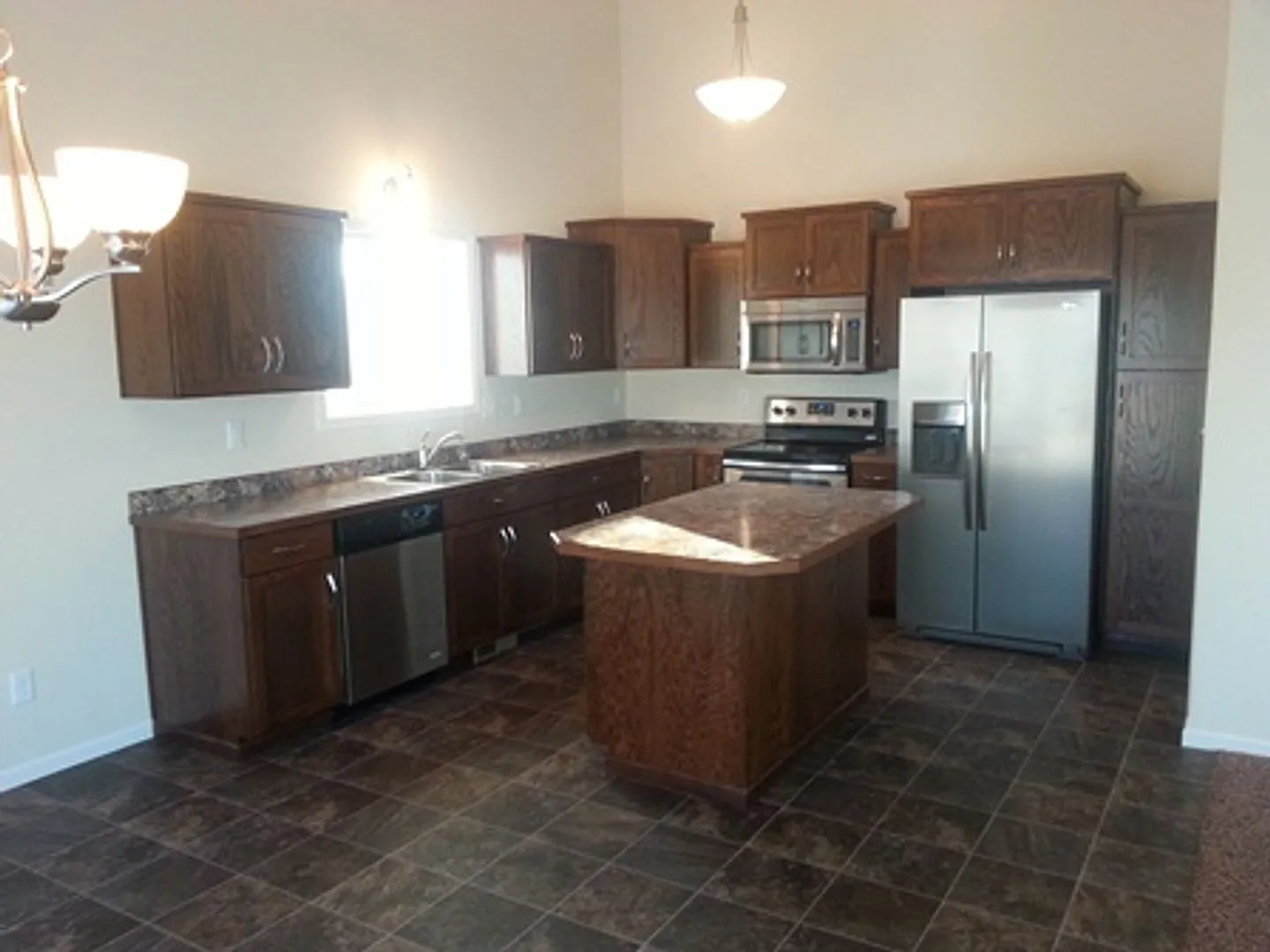 3 Bed 3 Bath Single Family Home — Photo 2