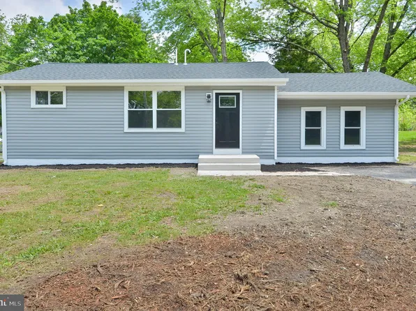 626 Cedar Ave, Franklinville, NJ 08322