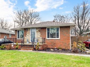 14230 Arlis Ave, Cleveland, OH 44111