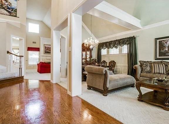 5th image of 3405 Westfield Dr