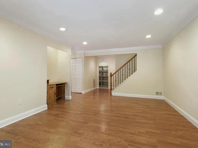 11426 Dorchester Ln — Photo 26