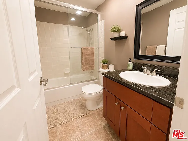 12245 Shady Hollow Ln — Photo 24