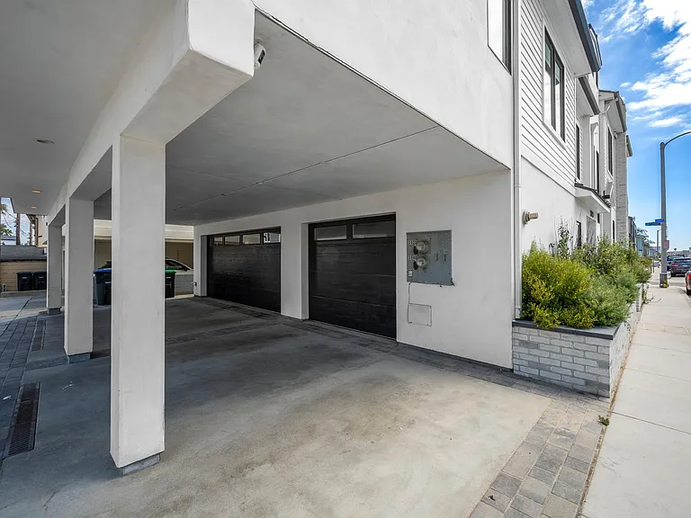 3940 Seashore Dr — Photo 76