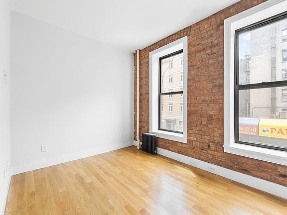 3rd image of 23 Catherine St #2B