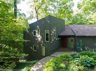 46601 W Main St, Northville, MI 48167