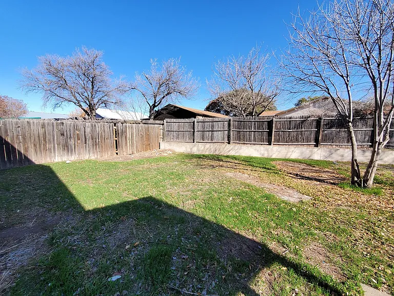3322 Erin St — Photo 13