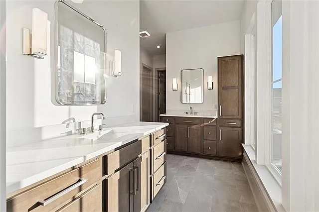 17314 Paddock Cir — Photo 11