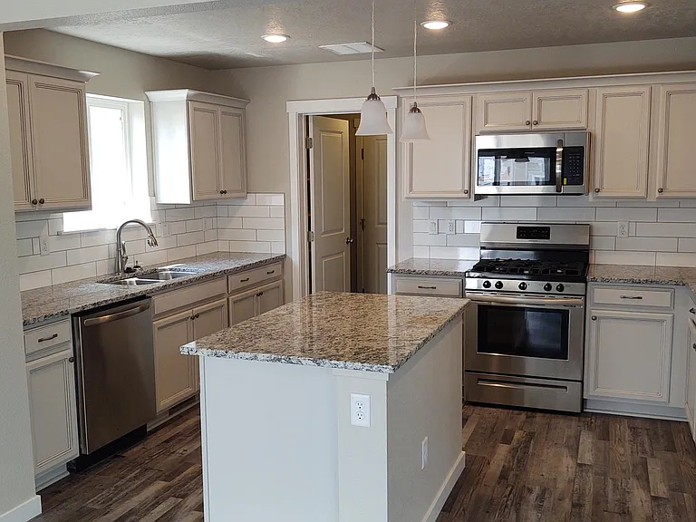 5992 S Carlburg Ave — Photo 5