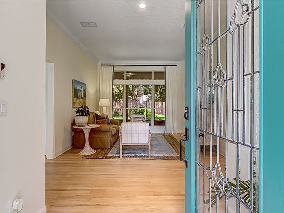 4th image of 2857 Park Square Pl E