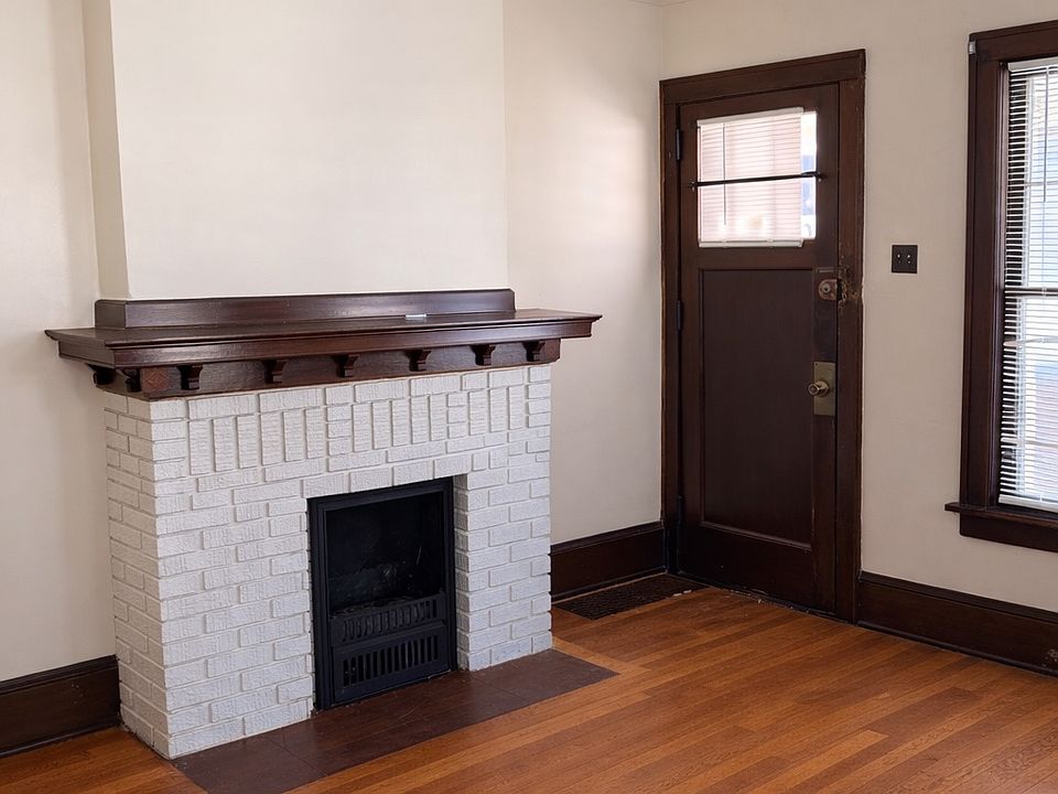 1st image of 1818 Woodland Ave NW