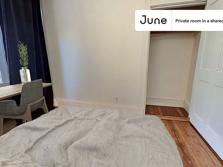 132 Chiswick Rd #2B — Photo 3