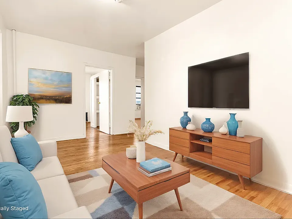 205 Allen St #4