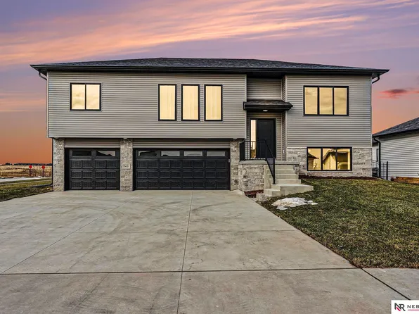 866 W El Alameda St, Lincoln, NE 68523