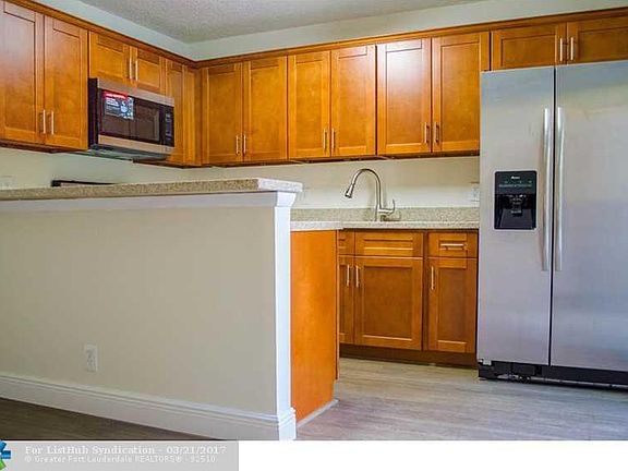 3rd image of 2333 Waterside Dr #2333