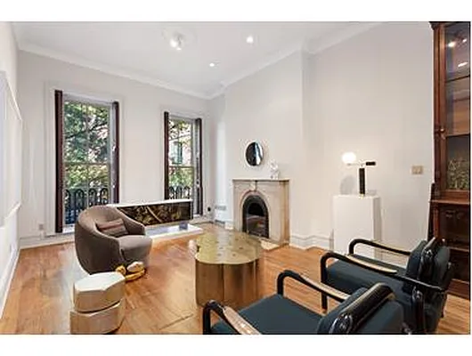 Rented by Douglas Elliman | media 26