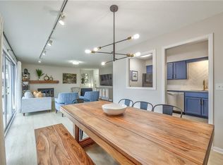 8718 Metcalf Ave APT 102, Overland Park, KS 66212