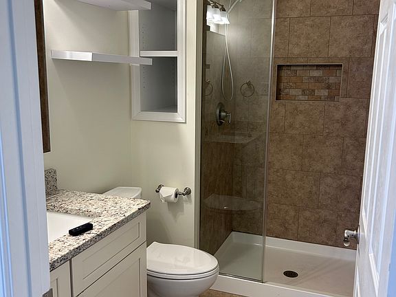 3rd image of 603 Budleigh Cir